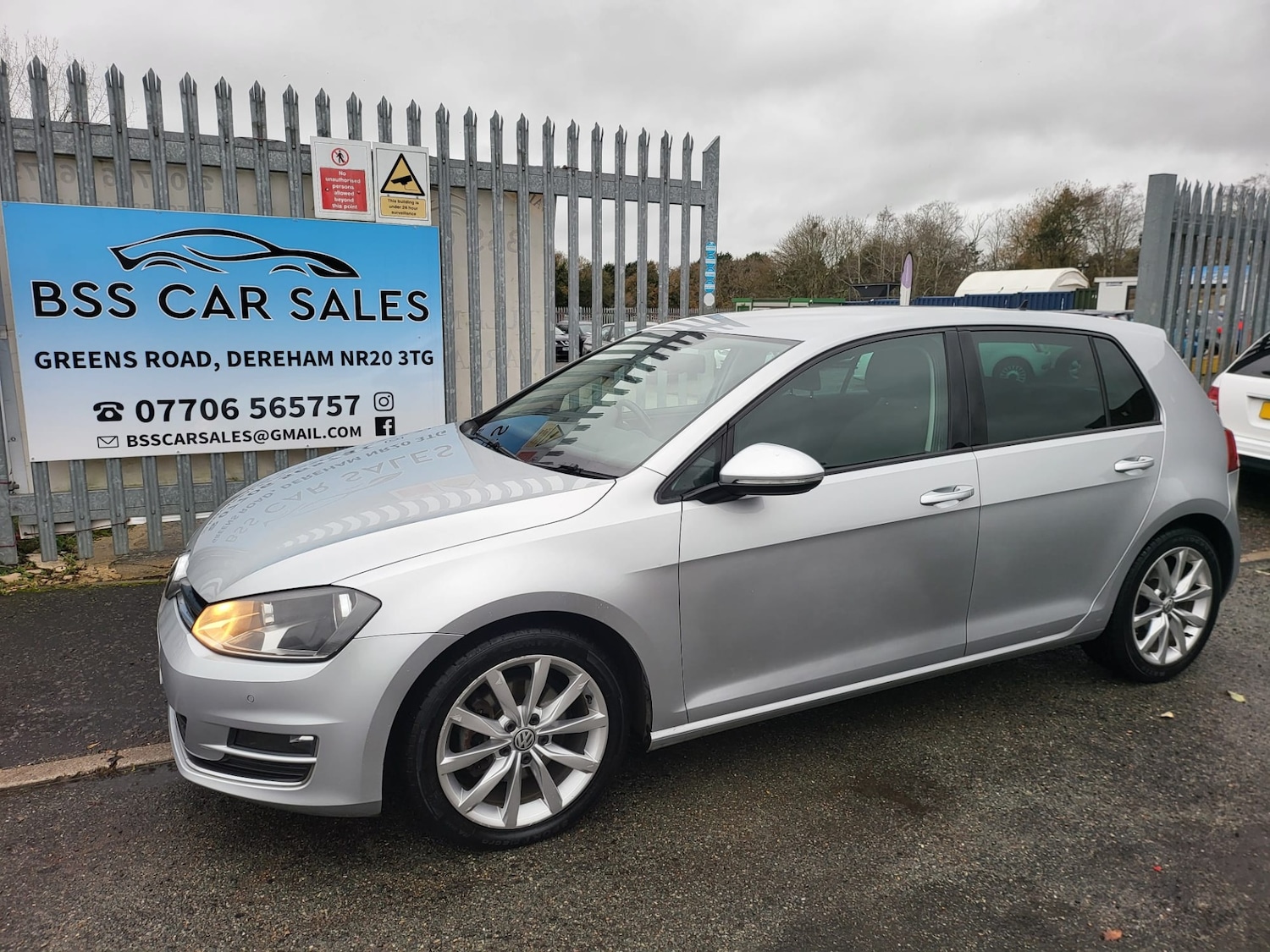 Used Volkswagen Golf 2014 for sale - 77079039: Photo 29