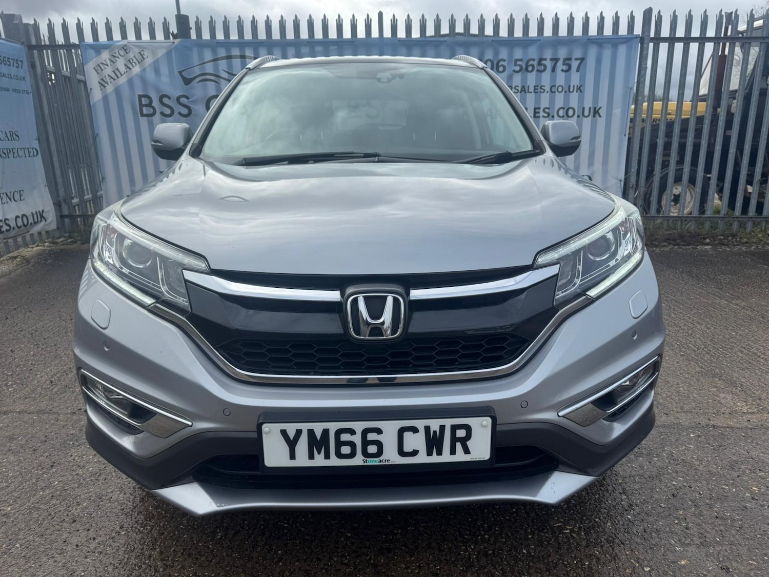 Used Honda CR-V 2017 for sale - 78064679: Photo 3