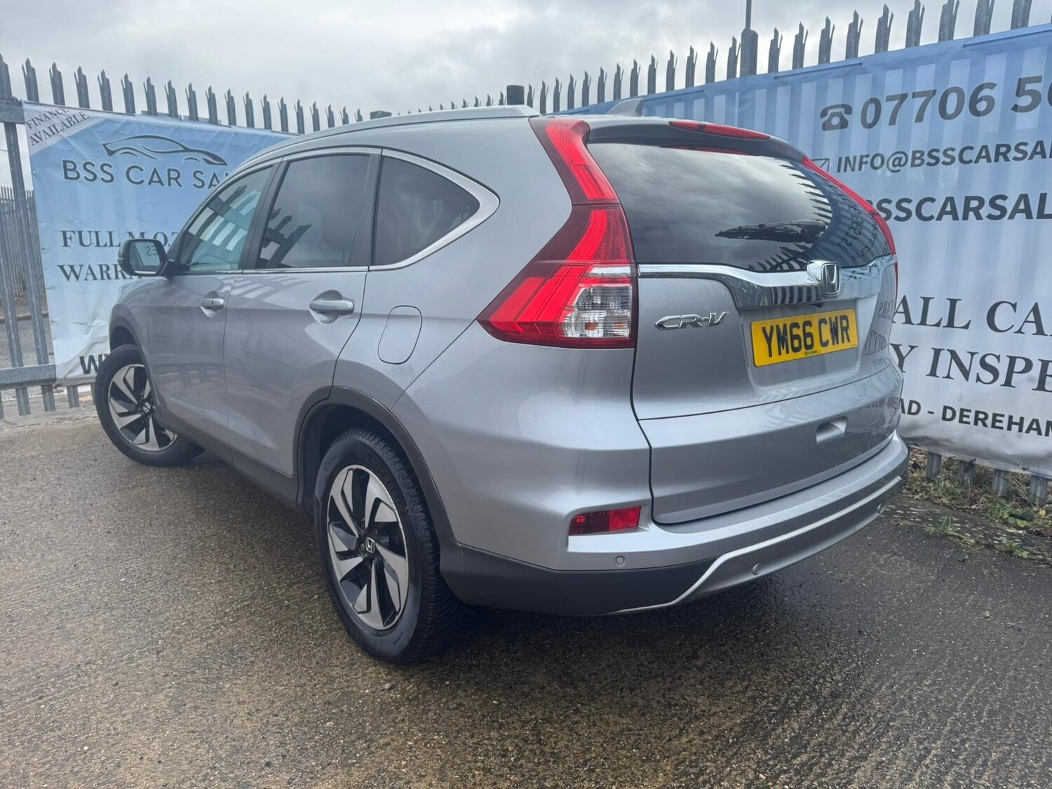 Used Honda CR-V 2017 for sale - 78064679: Photo 9