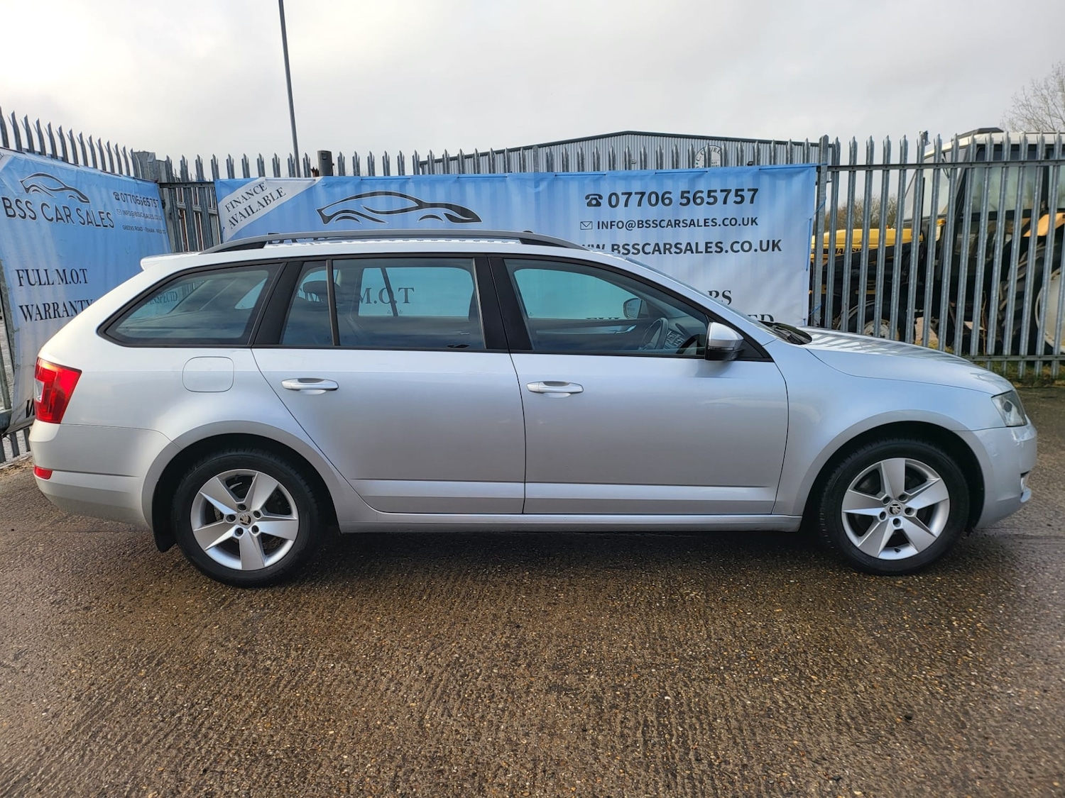 Used Skoda Octavia 2013 for sale - 77460067: Photo 3