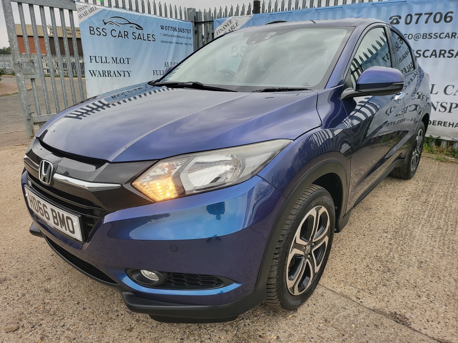Used Honda HR-V 2016 for sale - 76298949: Photo 2