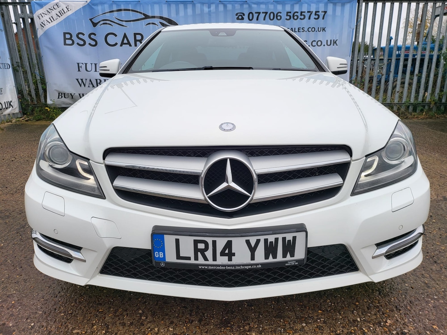 Used Mercedes-Benz C Class 2014 for sale - 76381940: Photo 7
