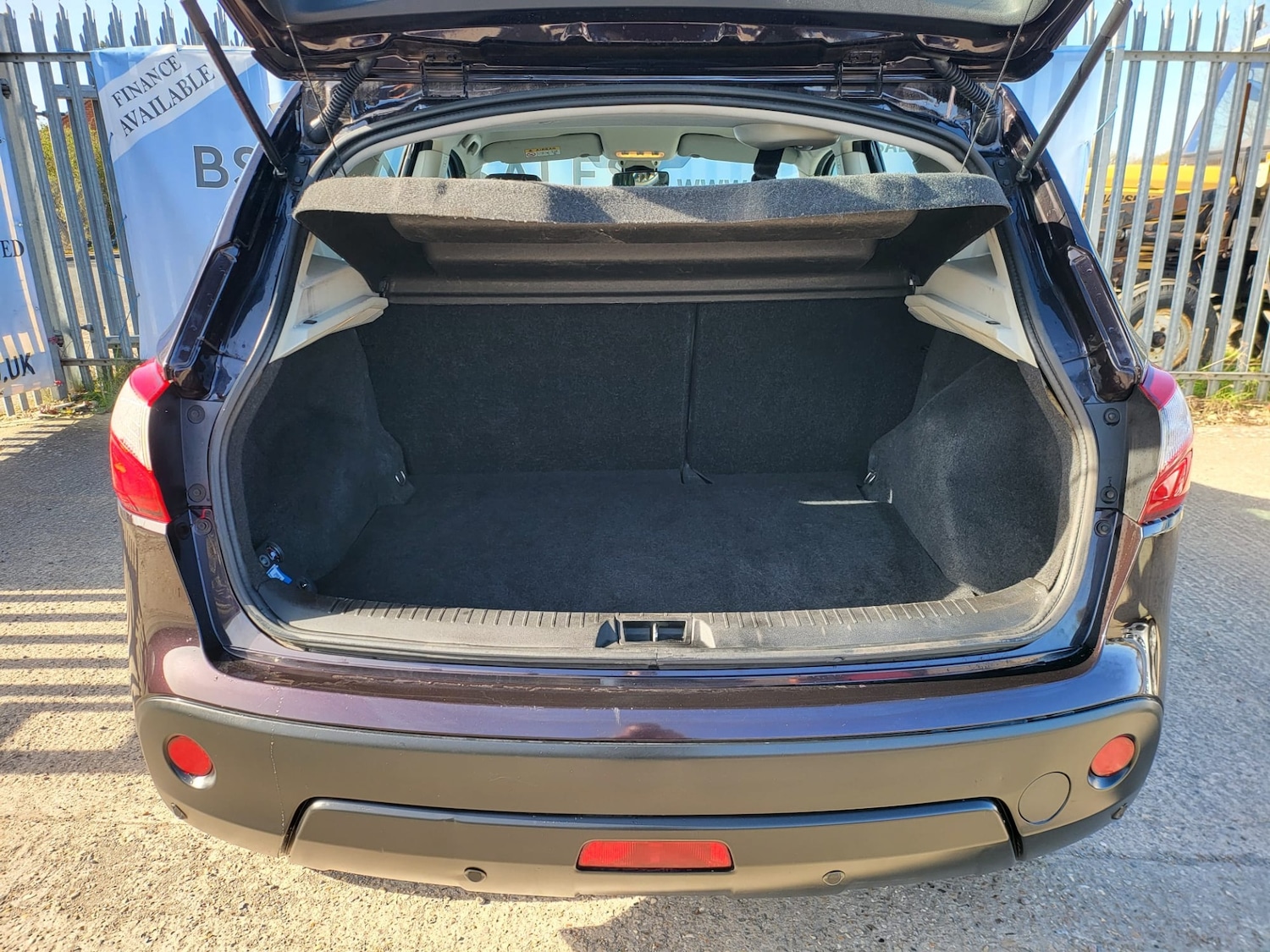 Used Nissan Qashqai 2013 for sale - 77964925: Photo 10