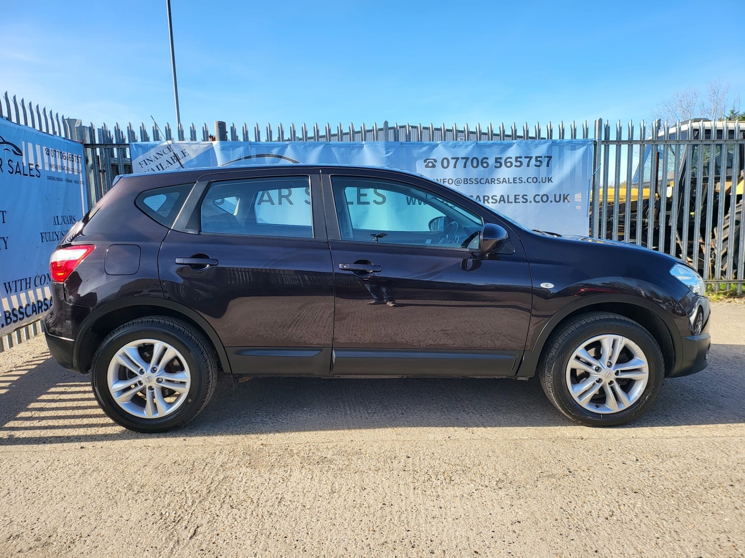 Used Nissan Qashqai 2013 for sale - 77964925: Photo 3