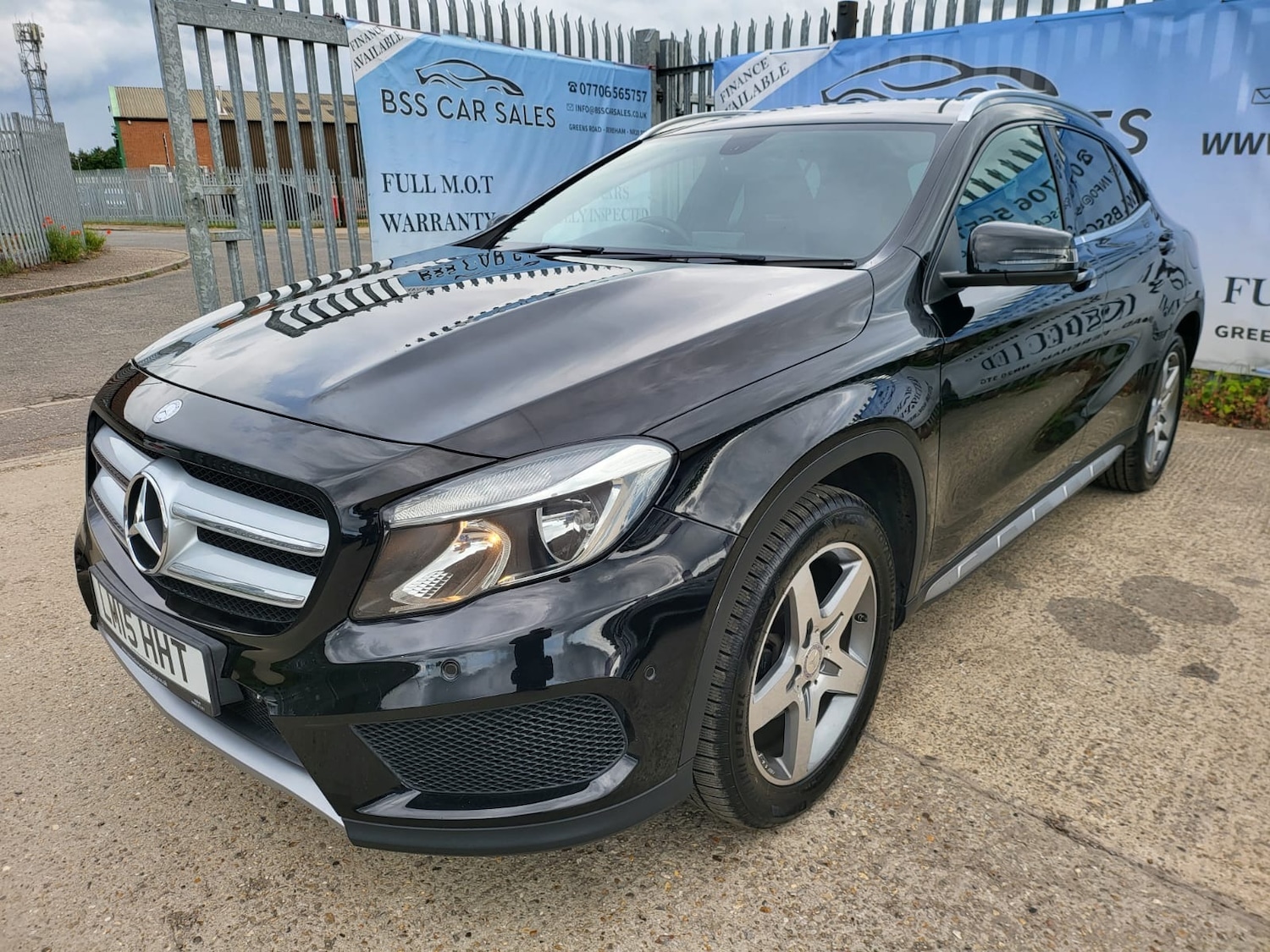 Used Mercedes-Benz GLA 2015 for sale - 76532231: Photo 2