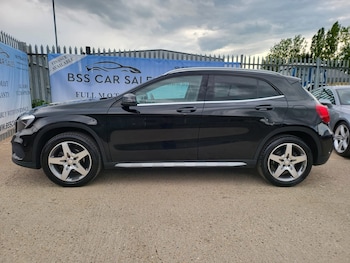 Used Mercedes-Benz GLA 2015 for sale - 76532231: Photo