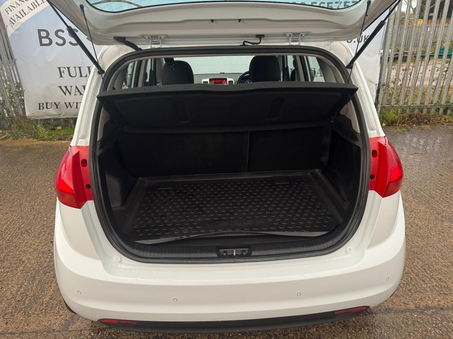 Used Kia Venga 2017 for sale - 77607146: Photo 10