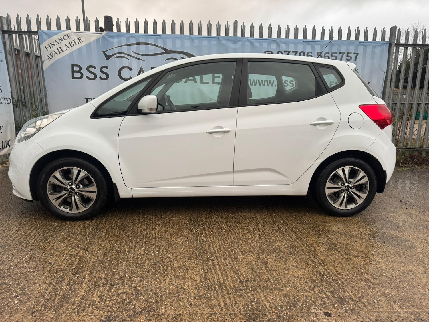 Used Kia Venga 2017 for sale - 77607146: Photo 4