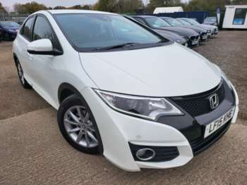 2015 (15) 1.6L SE Plus 5dr