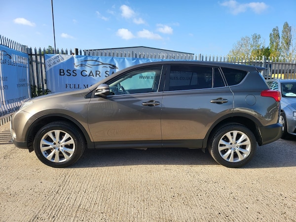 Used Toyota RAV4 2013 for sale - 76157465: Photo 4