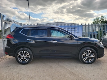Used Nissan X-Trail 2017 for sale - 77004135: Photo