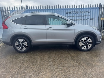 Used Honda CR-V 2017 for sale - 77690719: Photo