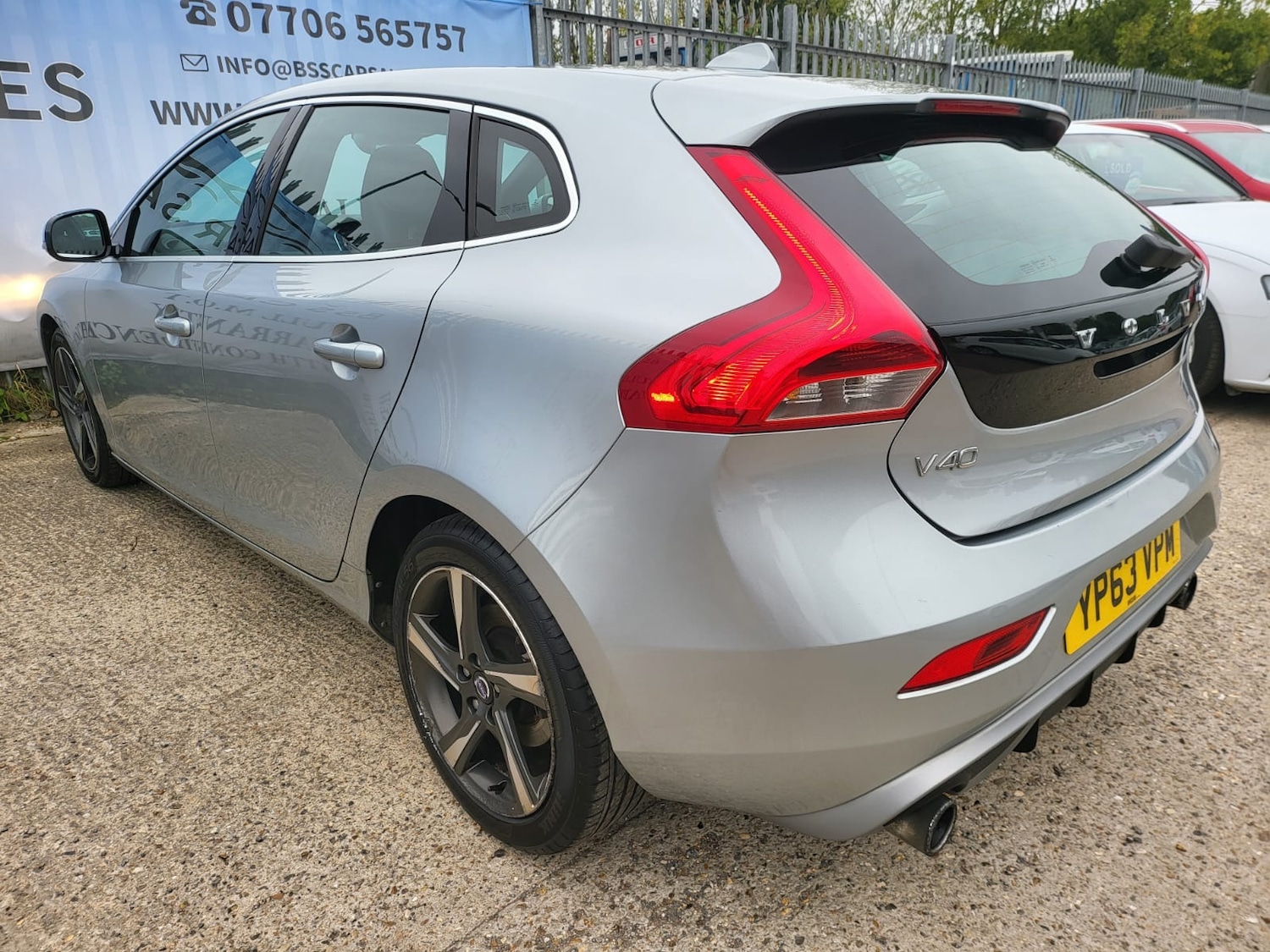 Used Volvo V40 2013 for sale - 76565275: Photo 6