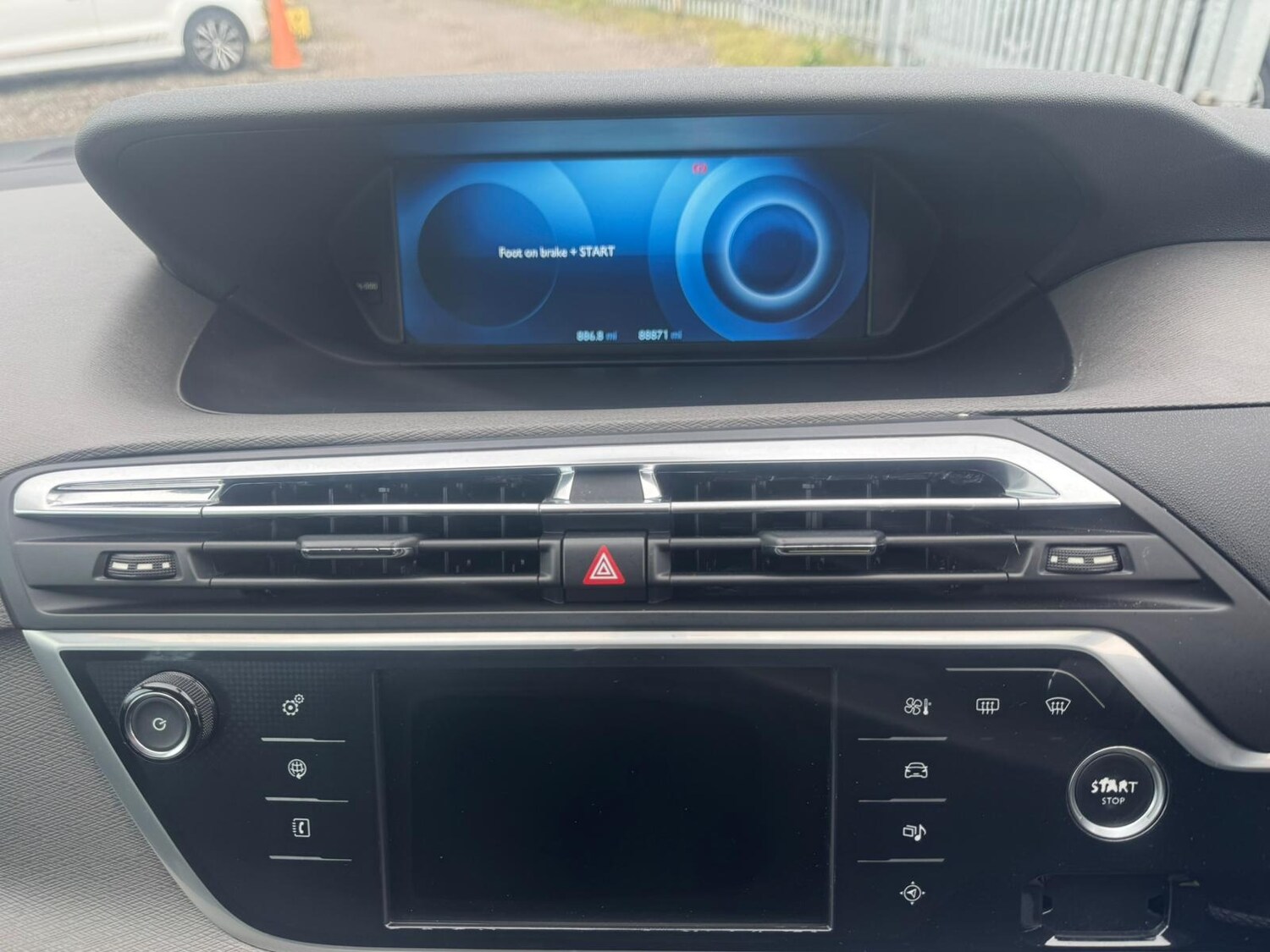 Used Citroen Grand C4 Picasso 2014 for sale - 77690713: Photo 24