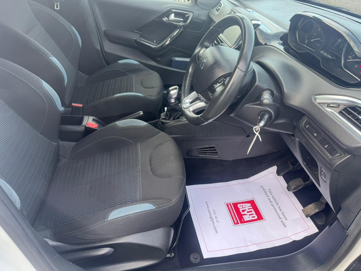 Used Peugeot 208 2015 for sale - 78064895: Photo 14