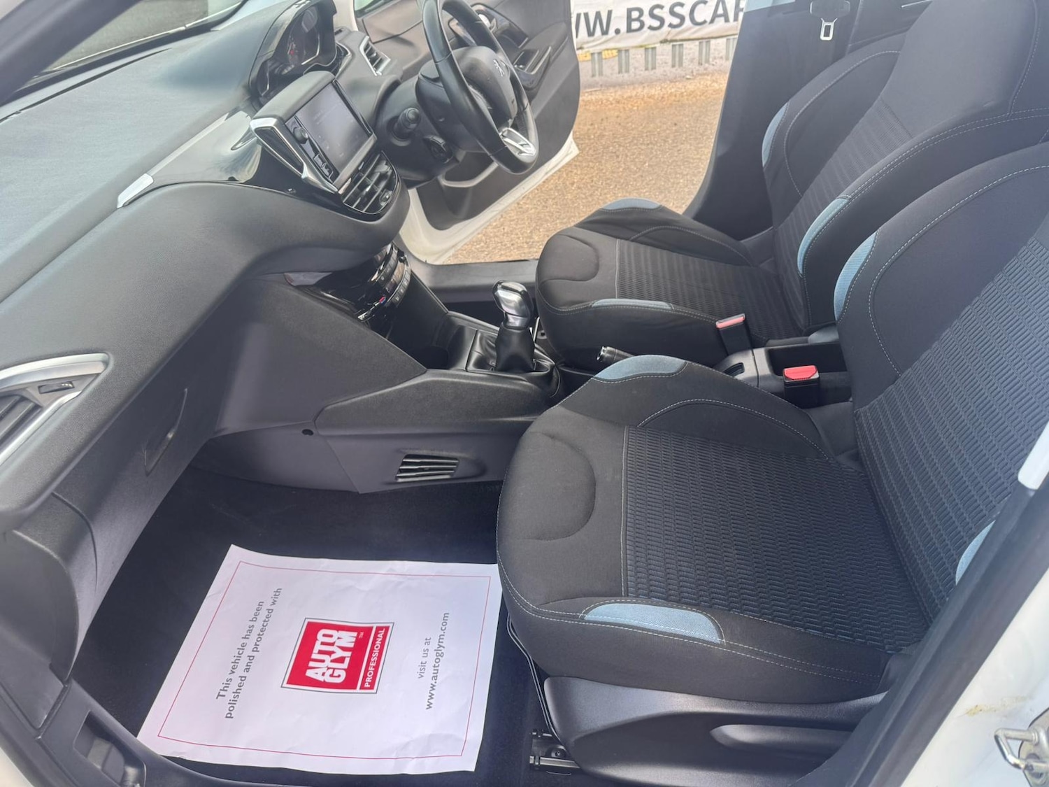 Used Peugeot 208 2015 for sale - 78064895: Photo 15