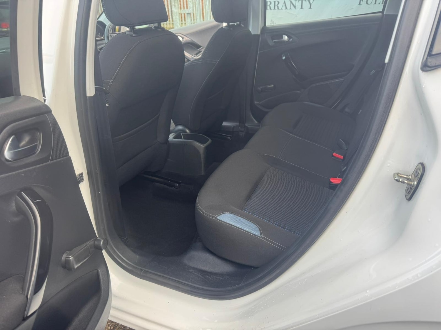 Used Peugeot 208 2015 for sale - 78064895: Photo 18