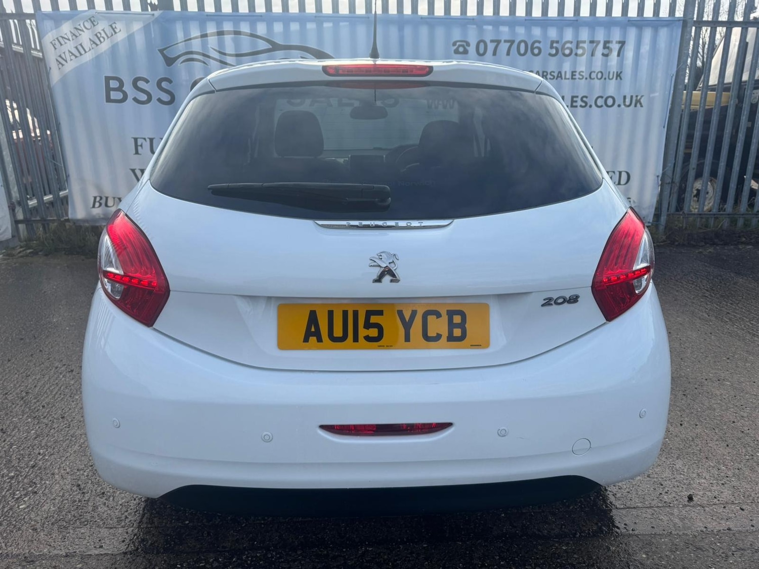 Used Peugeot 208 2015 for sale - 78064895: Photo 4