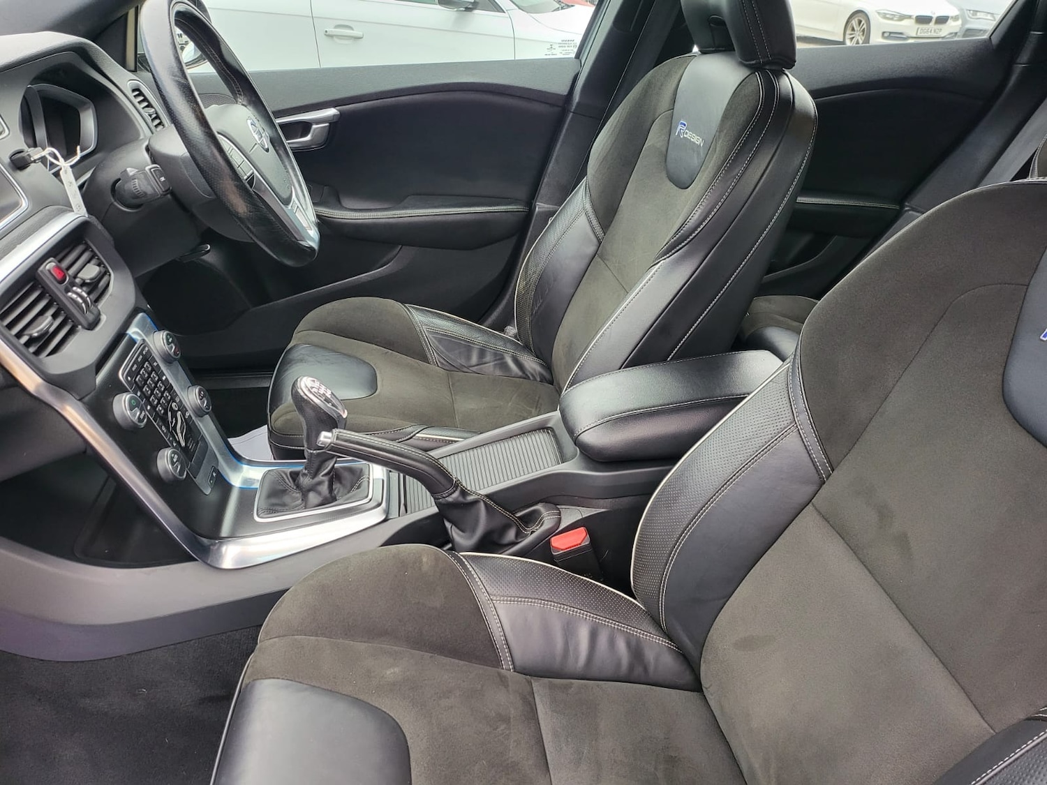 Used Volvo V40 2013 for sale - 78011710: Photo 24