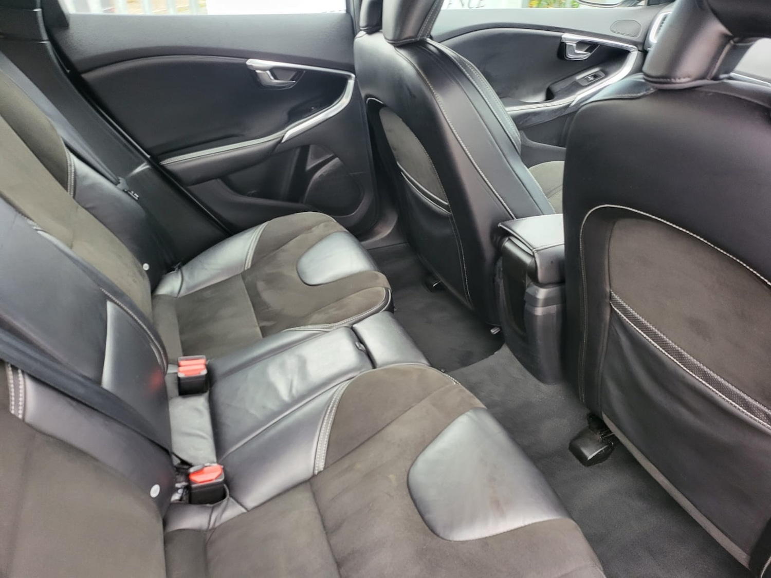 Used Volvo V40 2013 for sale - 78011710: Photo 28