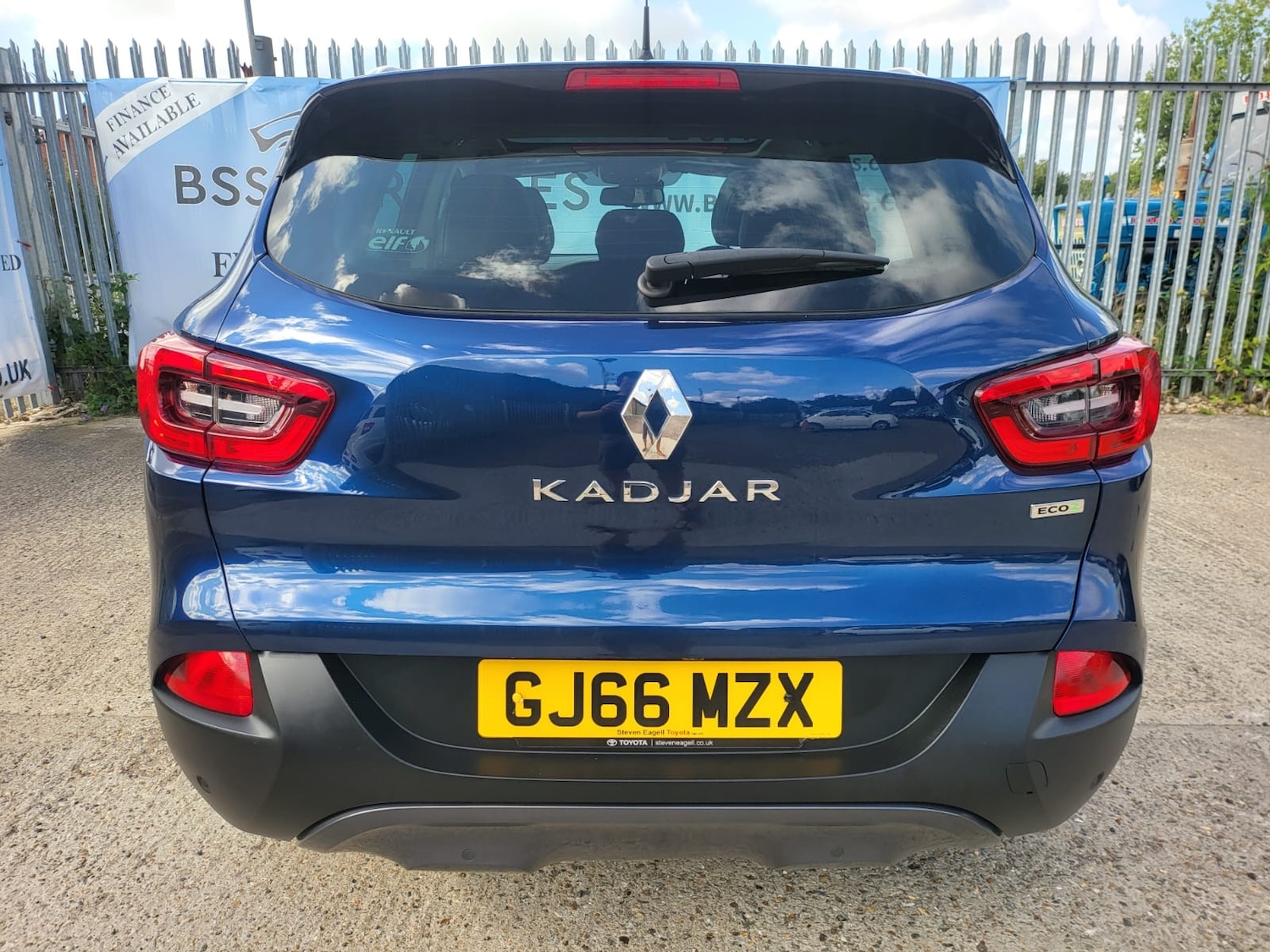 Vehicle 28