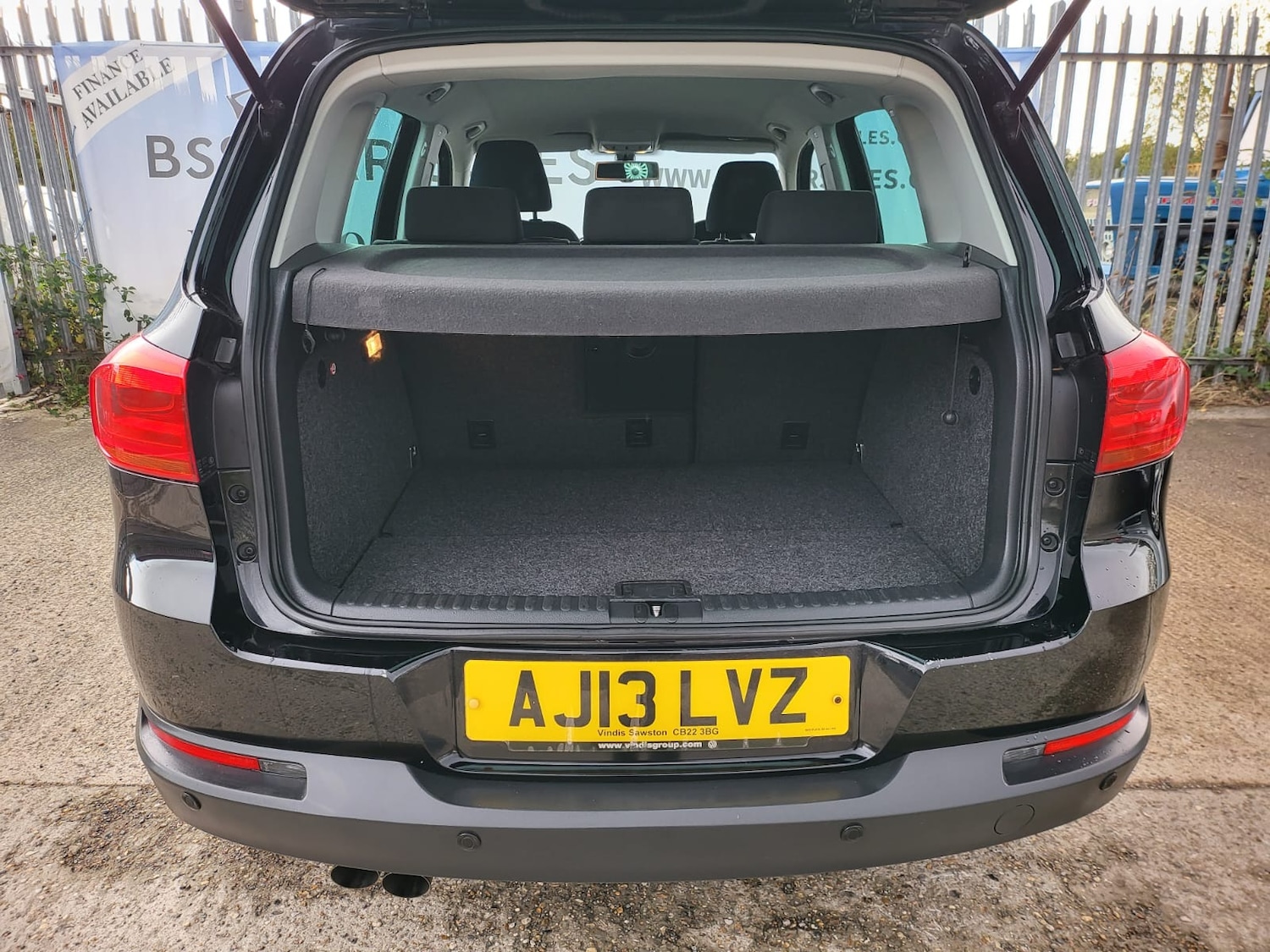 Used Volkswagen Tiguan 2013 for sale - 76565549: Photo 10