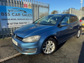 Used Volkswagen Golf 2014 for sale - 76650302: Photo