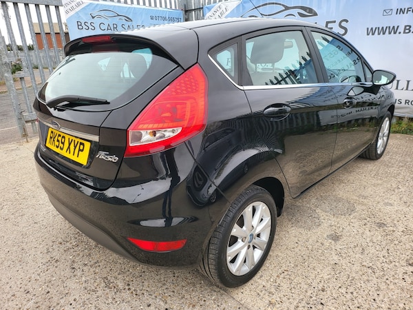Used Ford Fiesta 2009 for sale - 76230888: Photo 24