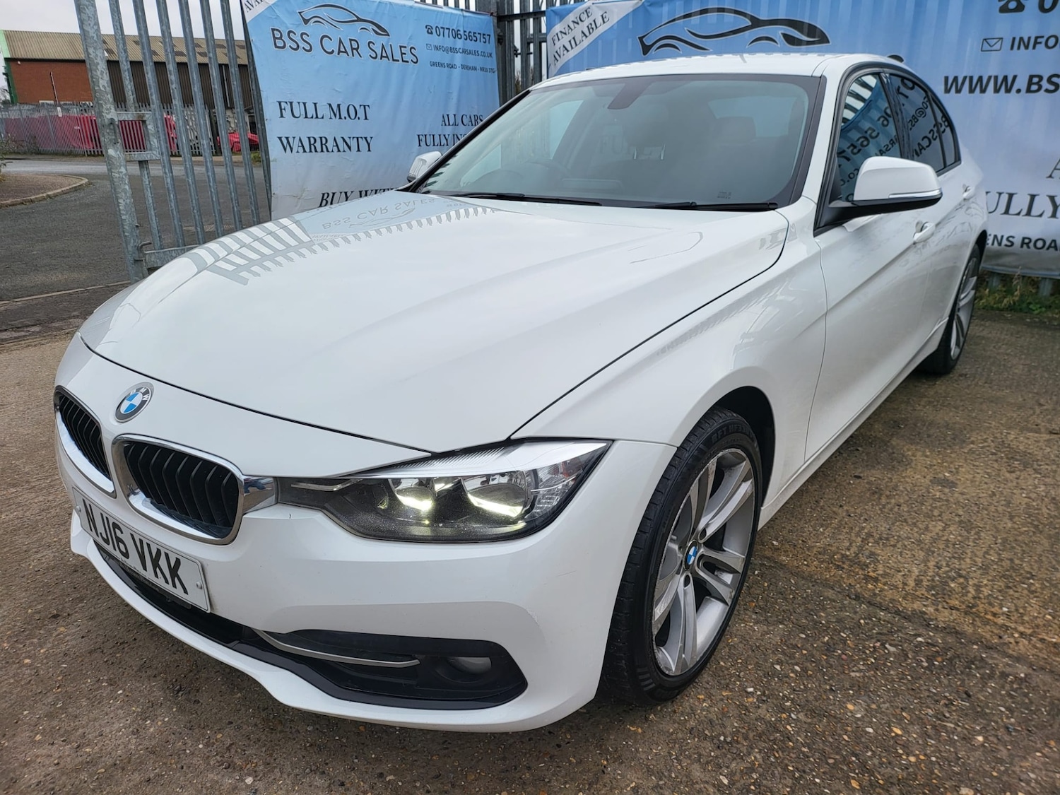 Used BMW 3 Series 2016 for sale - 76918196: Photo 2