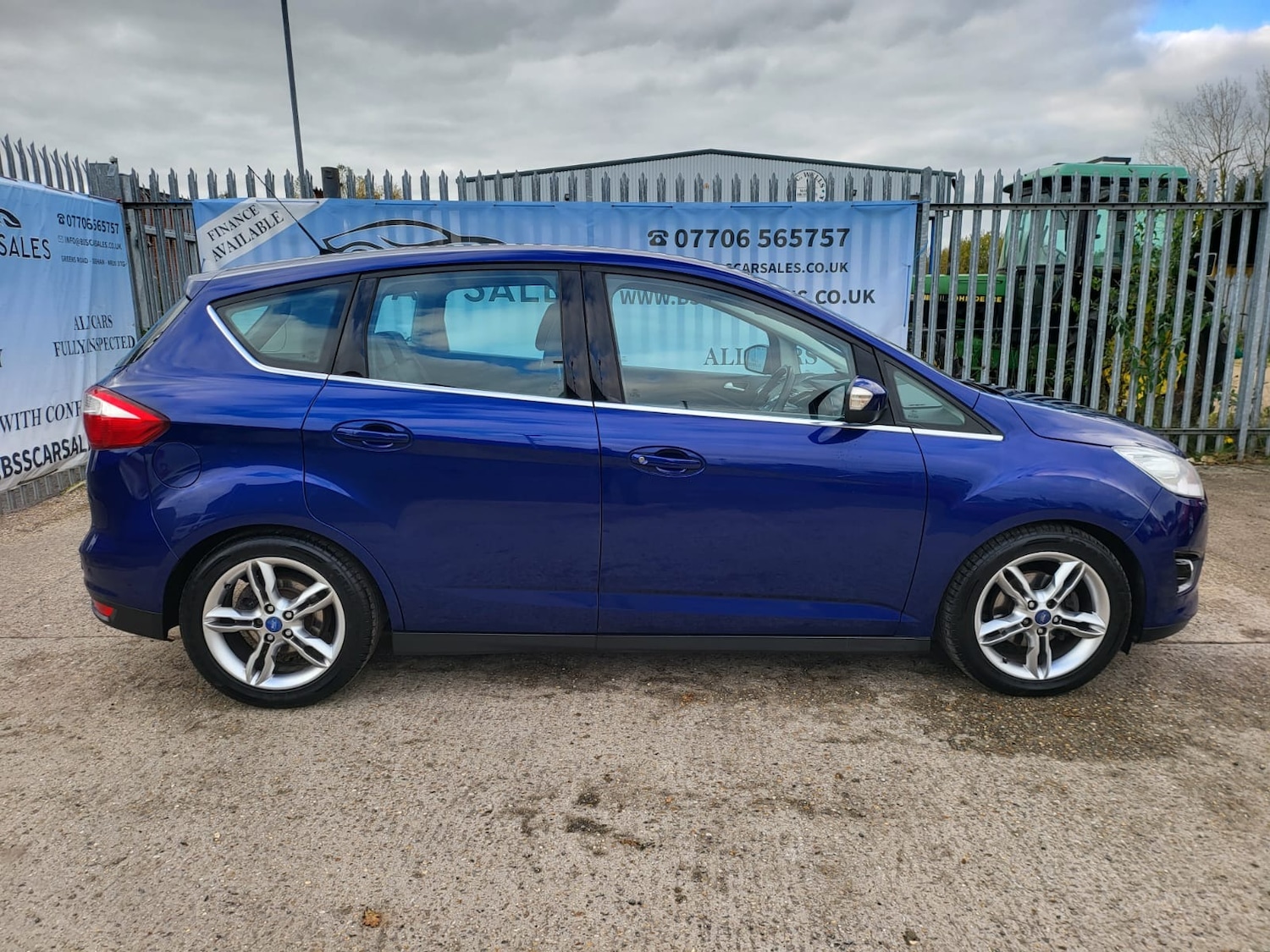 Used Ford C-Max 2014 for sale - 76578244: Photo 23