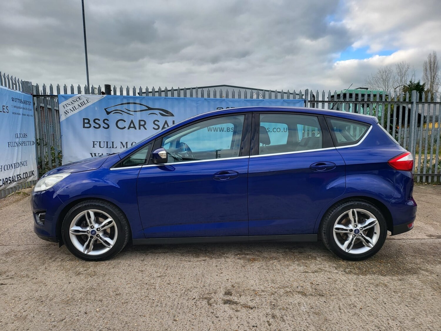 Used Ford C-Max 2014 for sale - 76578244: Photo 24