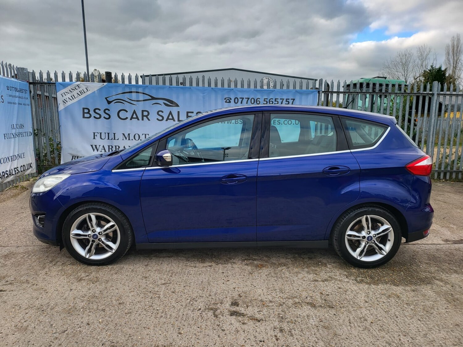 Used Ford C-Max 2014 for sale - 76578244: Photo 4