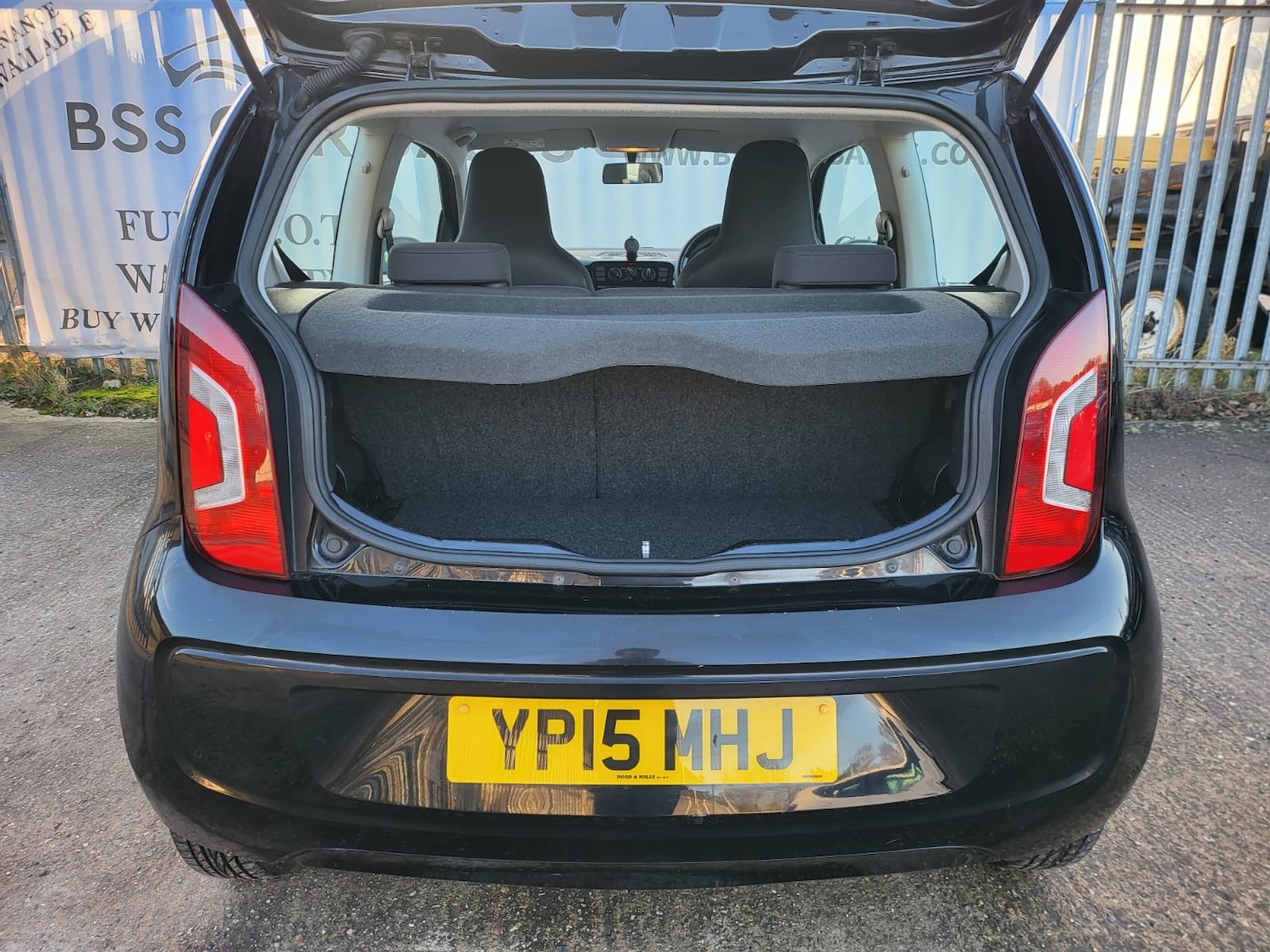 Used Volkswagen up! 2015 for sale - 77310487: Photo 10