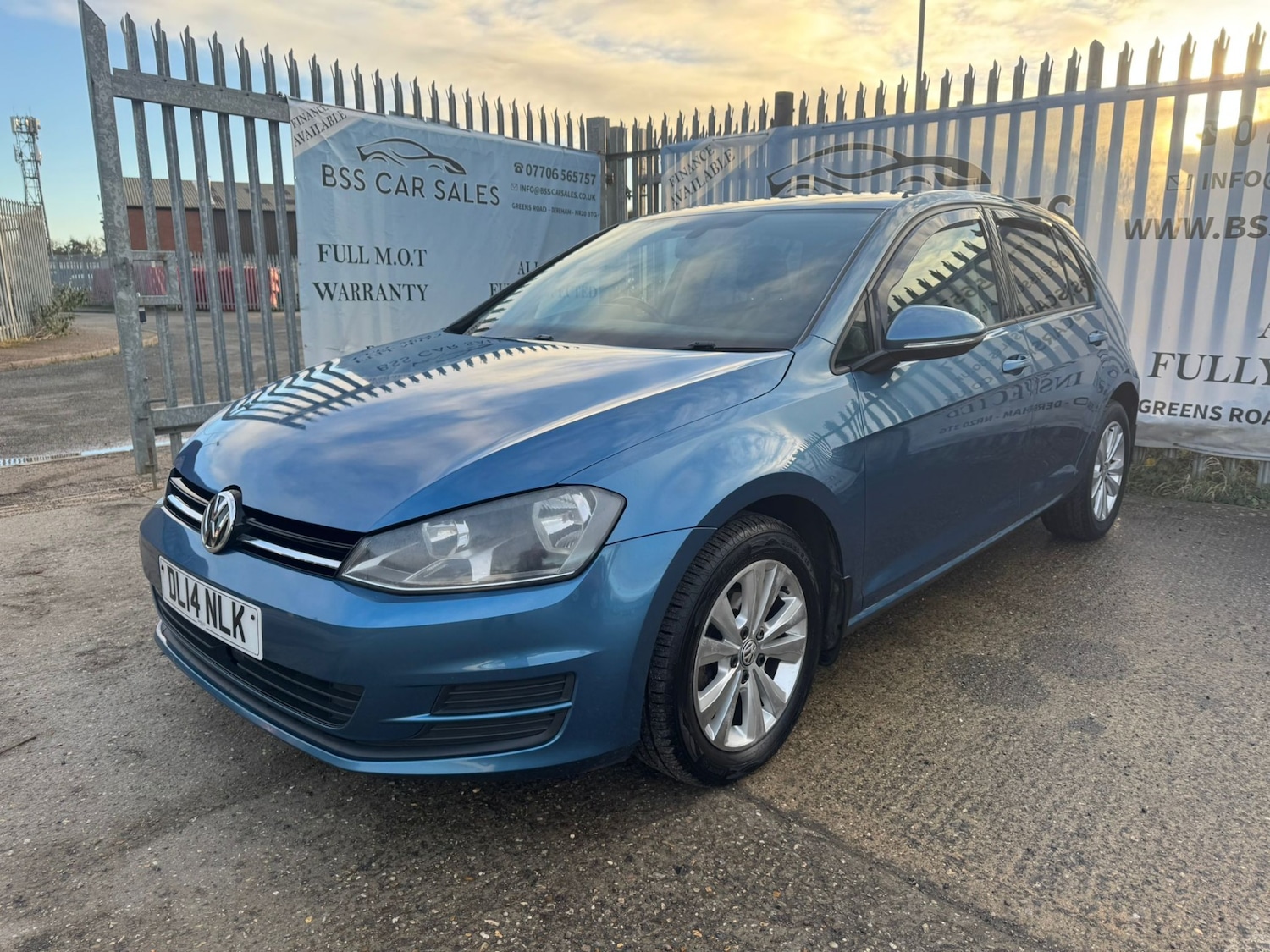 Used Volkswagen Golf 2014 for sale - 77077941: Photo 2