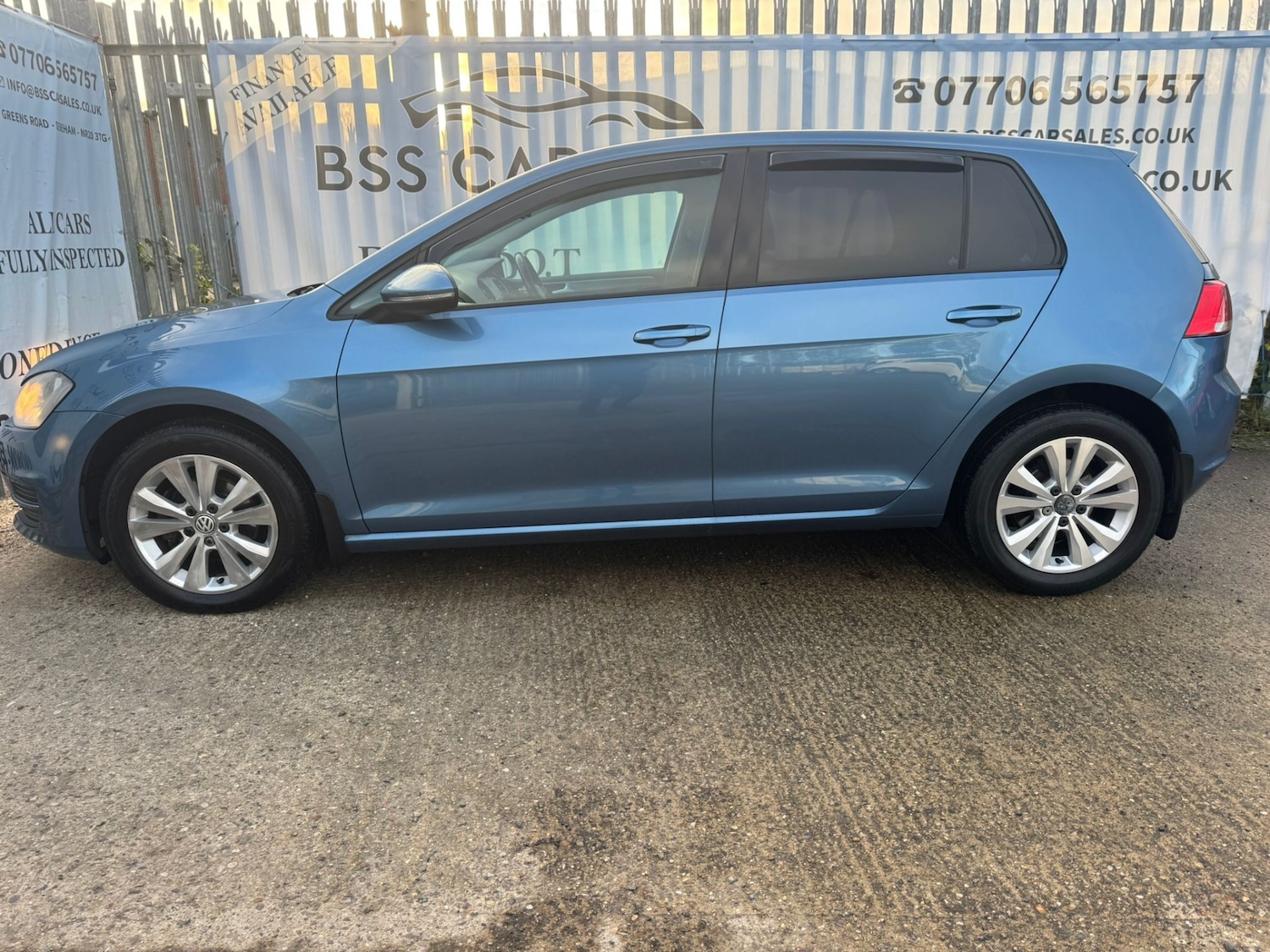 Used Volkswagen Golf 2014 for sale - 77077941: Photo 4
