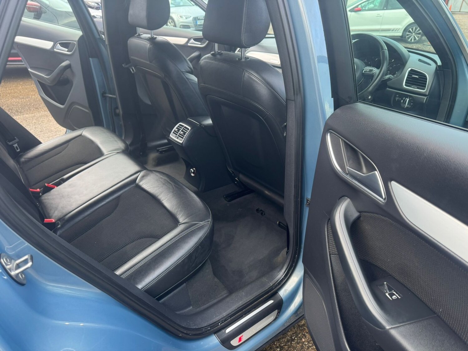 Used Audi Q3 2012 for sale - 77690641: Photo 17