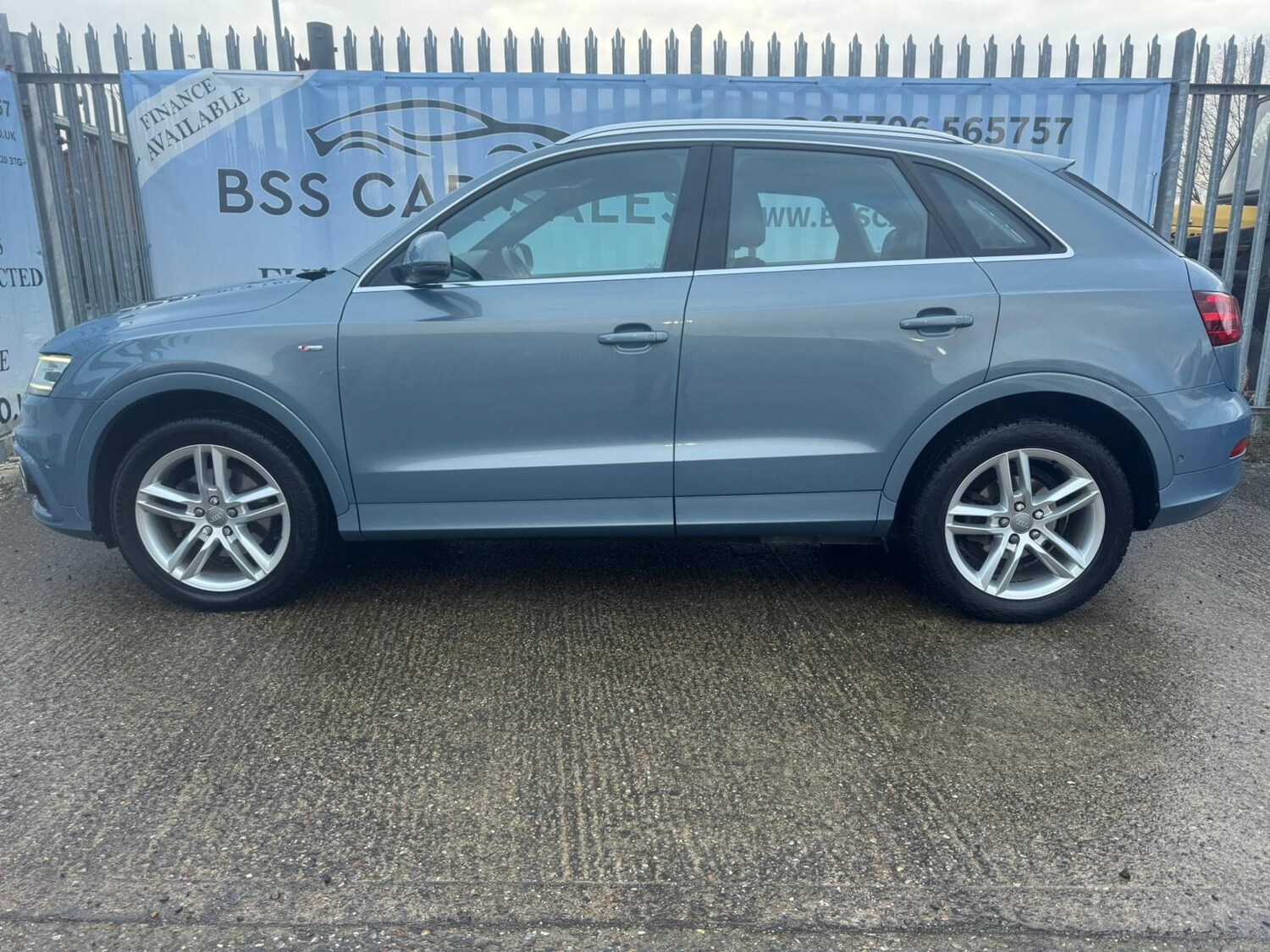 Used Audi Q3 2012 for sale - 77690641: Photo 4