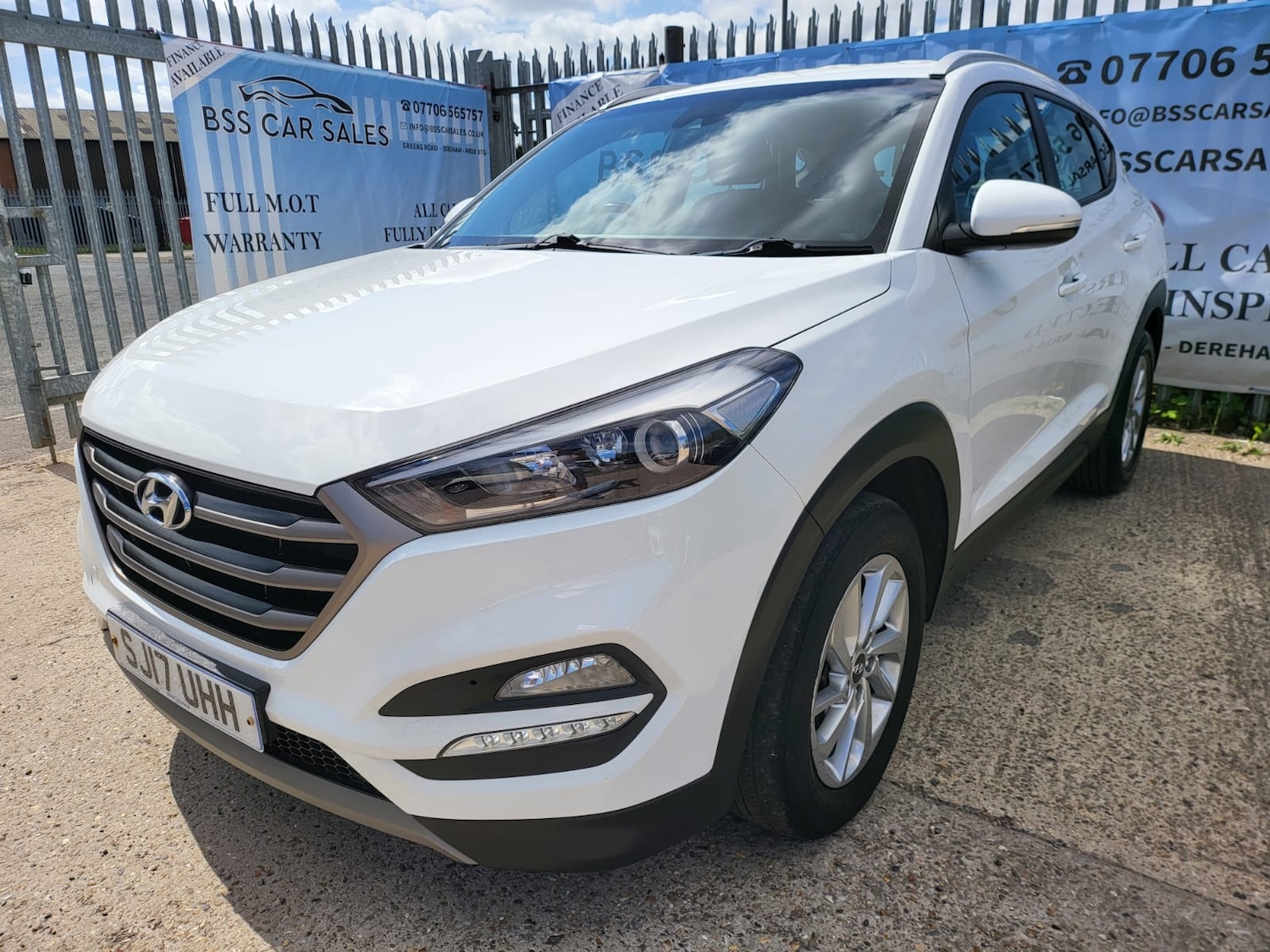 Used Hyundai TUCSON 2017 for sale - 77568453: Photo 2