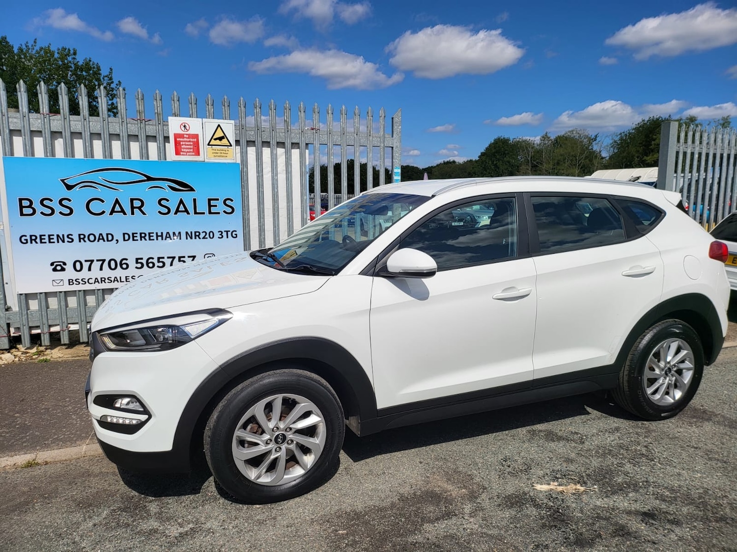 Used Hyundai TUCSON 2017 for sale - 78012910: Photo 2
