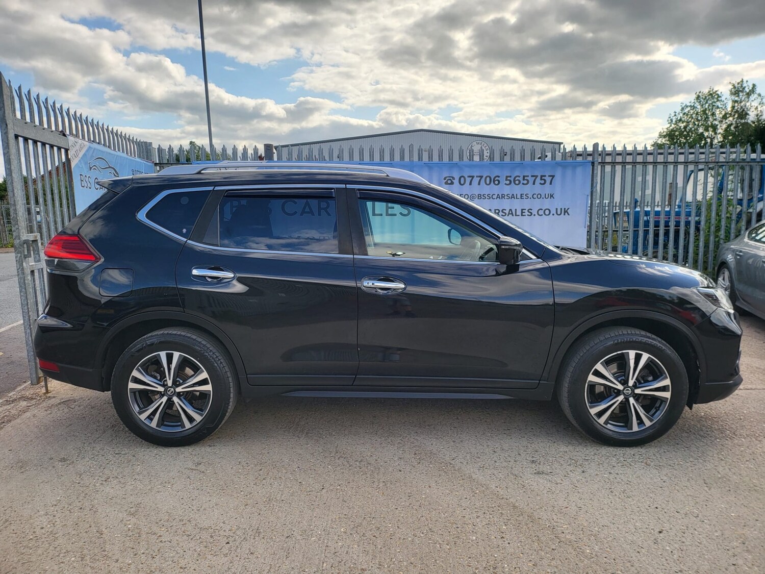 Used Nissan X-Trail 2017 for sale - 77446001: Photo 23