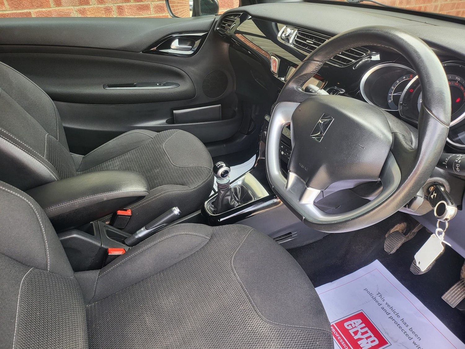 Used Citroen DS3 2014 for sale - 76531105: Photo 11