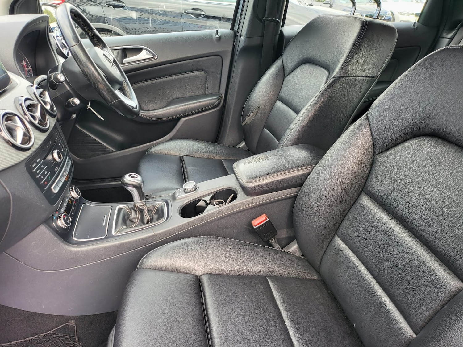 Used Mercedes-Benz B Class 2017 for sale - 76490385: Photo 14