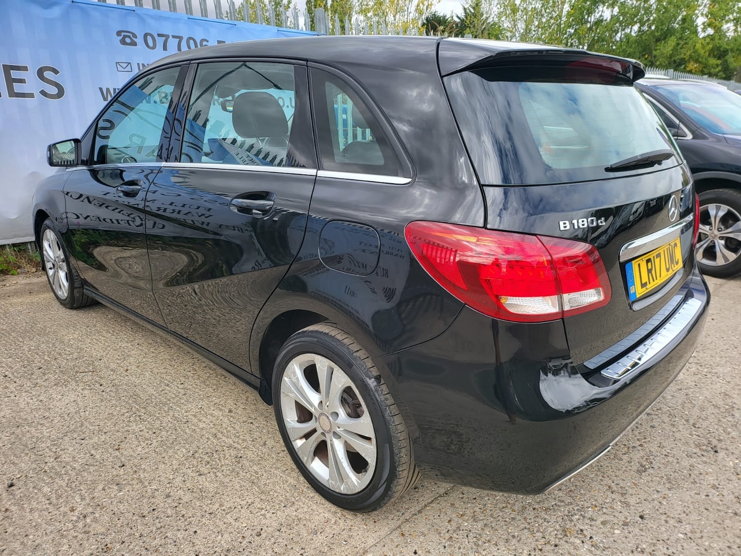 Used Mercedes-Benz B Class 2017 for sale - 76490385: Photo 25