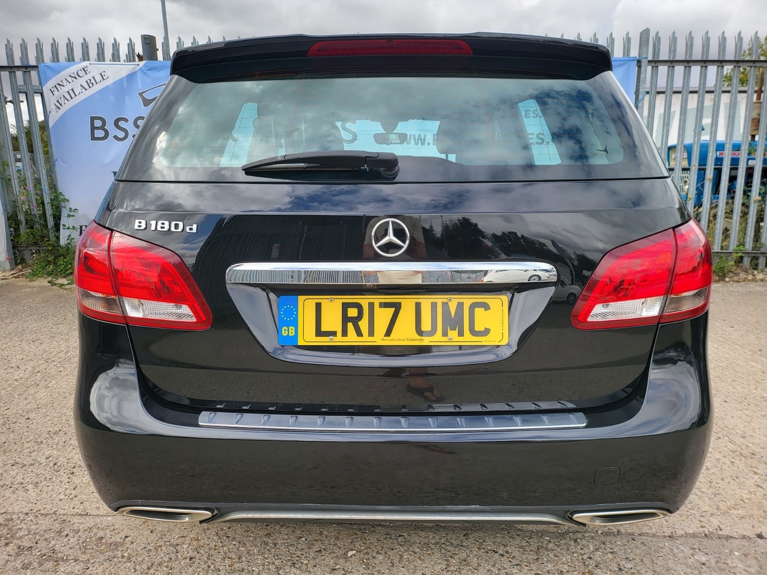 Used Mercedes-Benz B Class 2017 for sale - 76490385: Photo 8