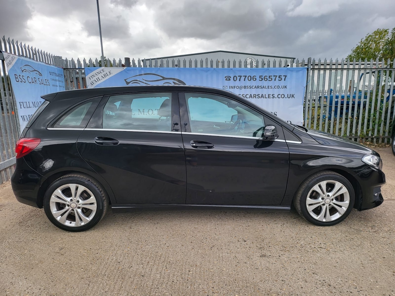 Used Mercedes-Benz B Class 2017 for sale - 76908300: Photo 22