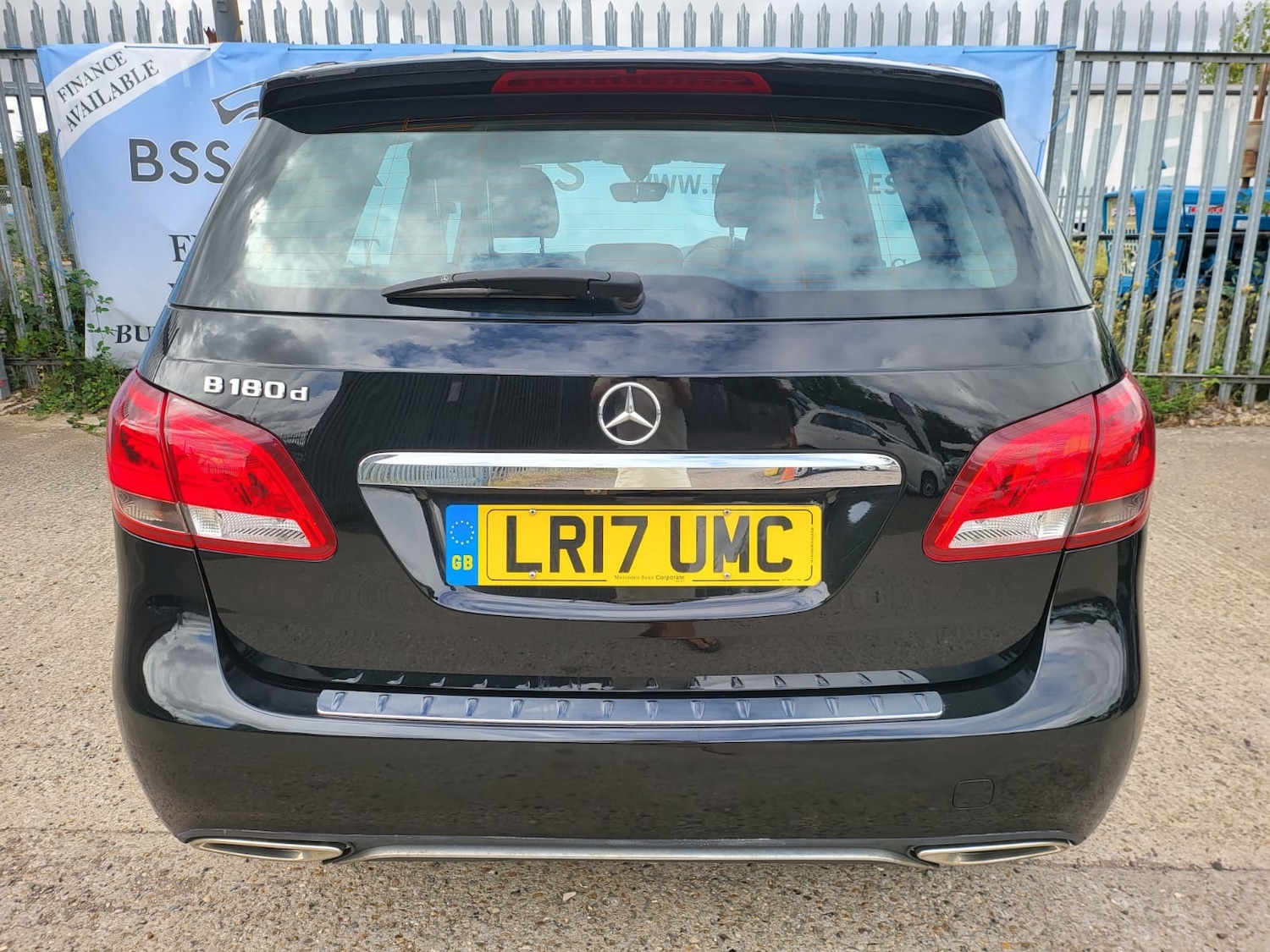 Used Mercedes-Benz B Class 2017 for sale - 76908300: Photo 27