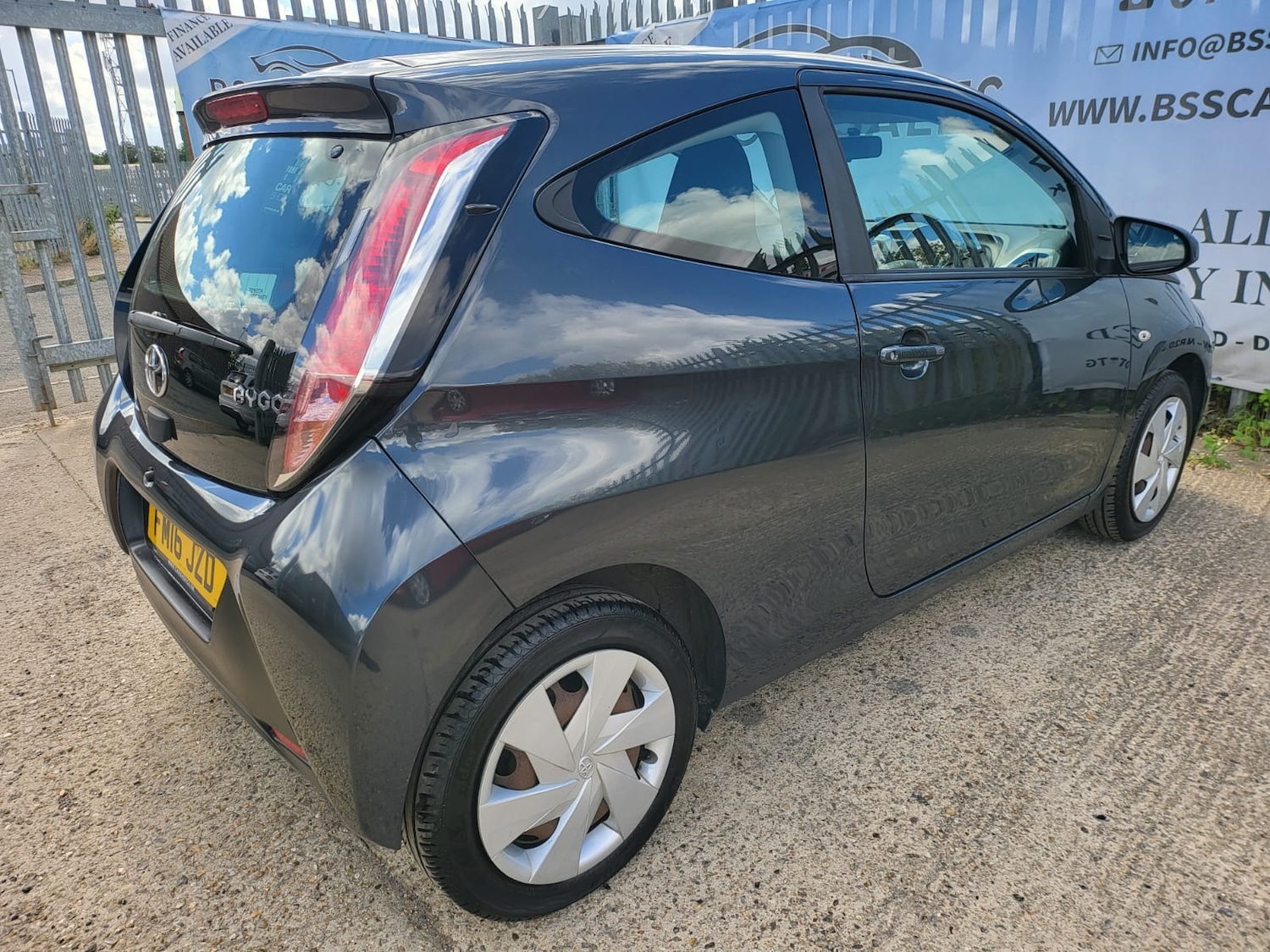 Used Toyota AYGO 2016 for sale - 77247627: Photo 21