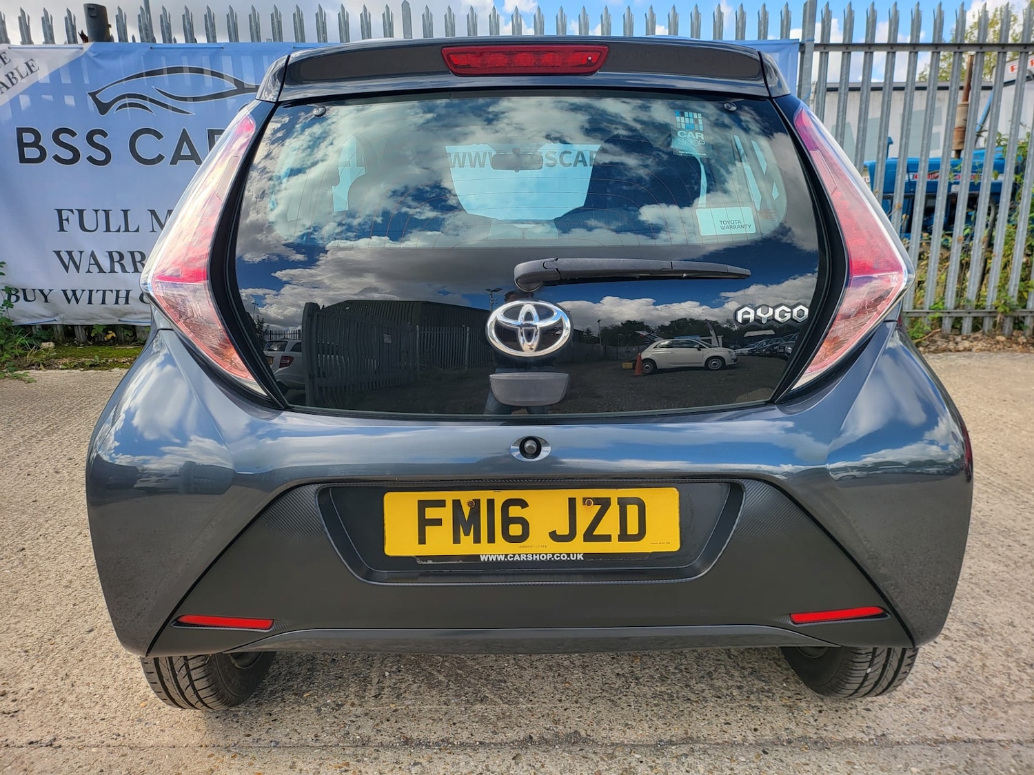 Used Toyota AYGO 2016 for sale - 77247627: Photo 24