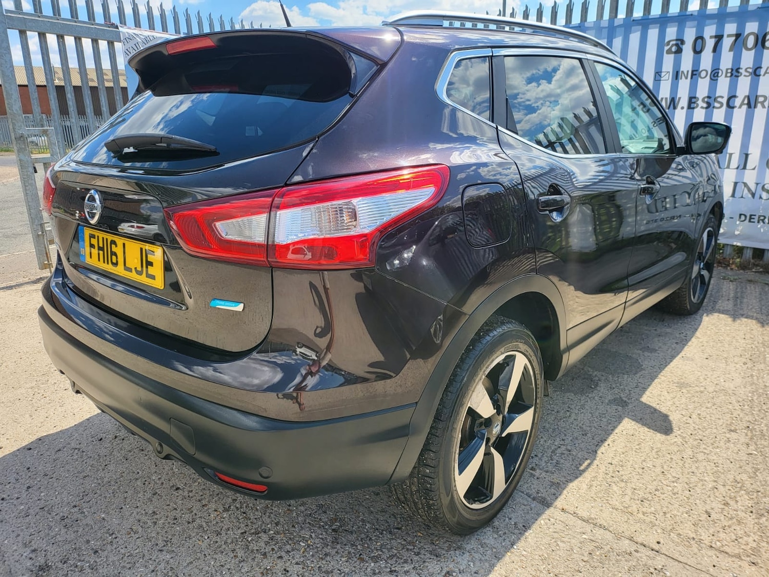 Used Nissan Qashqai 2016 for sale - 76564980: Photo 5