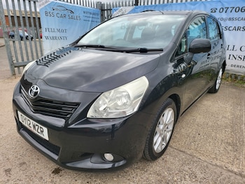 Used Toyota Verso 2012 for sale - 77616908: Photo